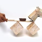 Les douzes frères, dada, marionnette sonore en carton, Julien Cordier