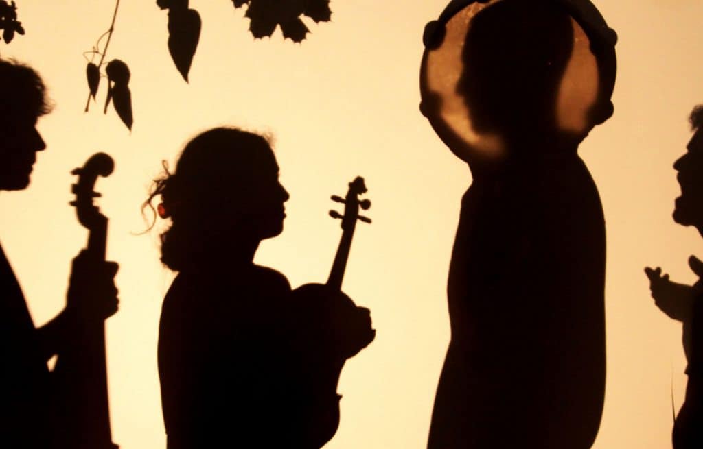 Ombres projetées sur écran -Le chant des sibylles, Julien Cordier - Théâtre d'images