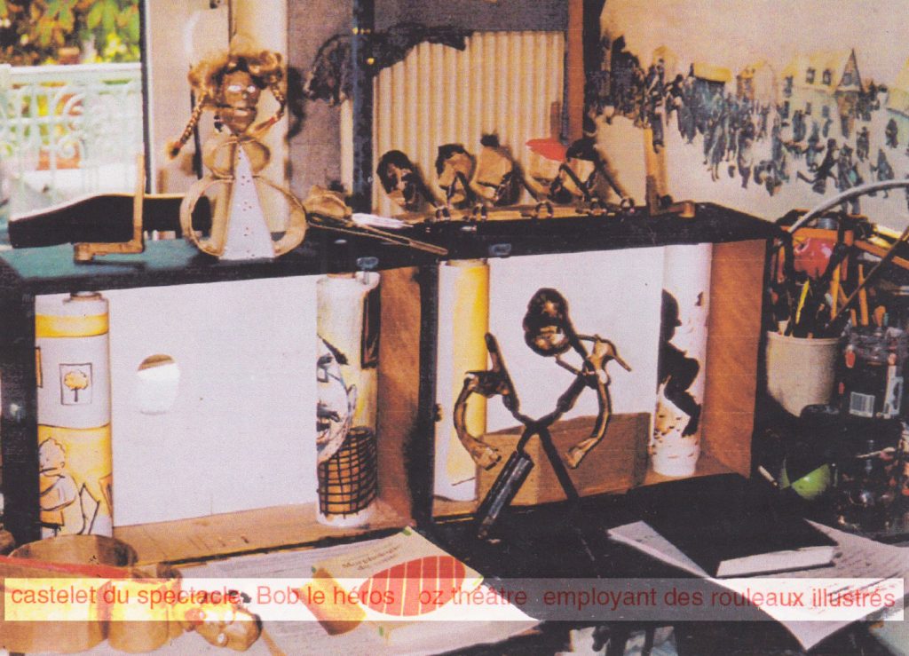 Bob le héros, Castelet, rouleaux illustrés et marionnettes, Bob le héros, Théâtre d'images, Julien Cordier, 2000